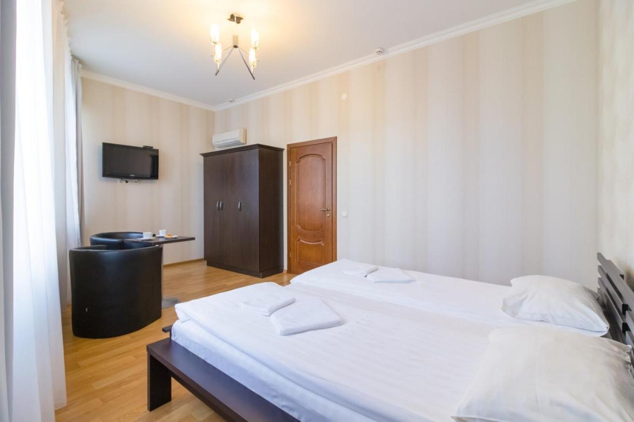 Orhideya Bed & Breakfast Lviv Exterior photo