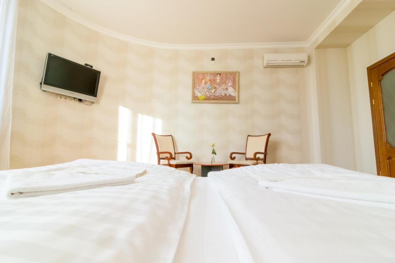 Orhideya Bed & Breakfast Lviv Exterior photo