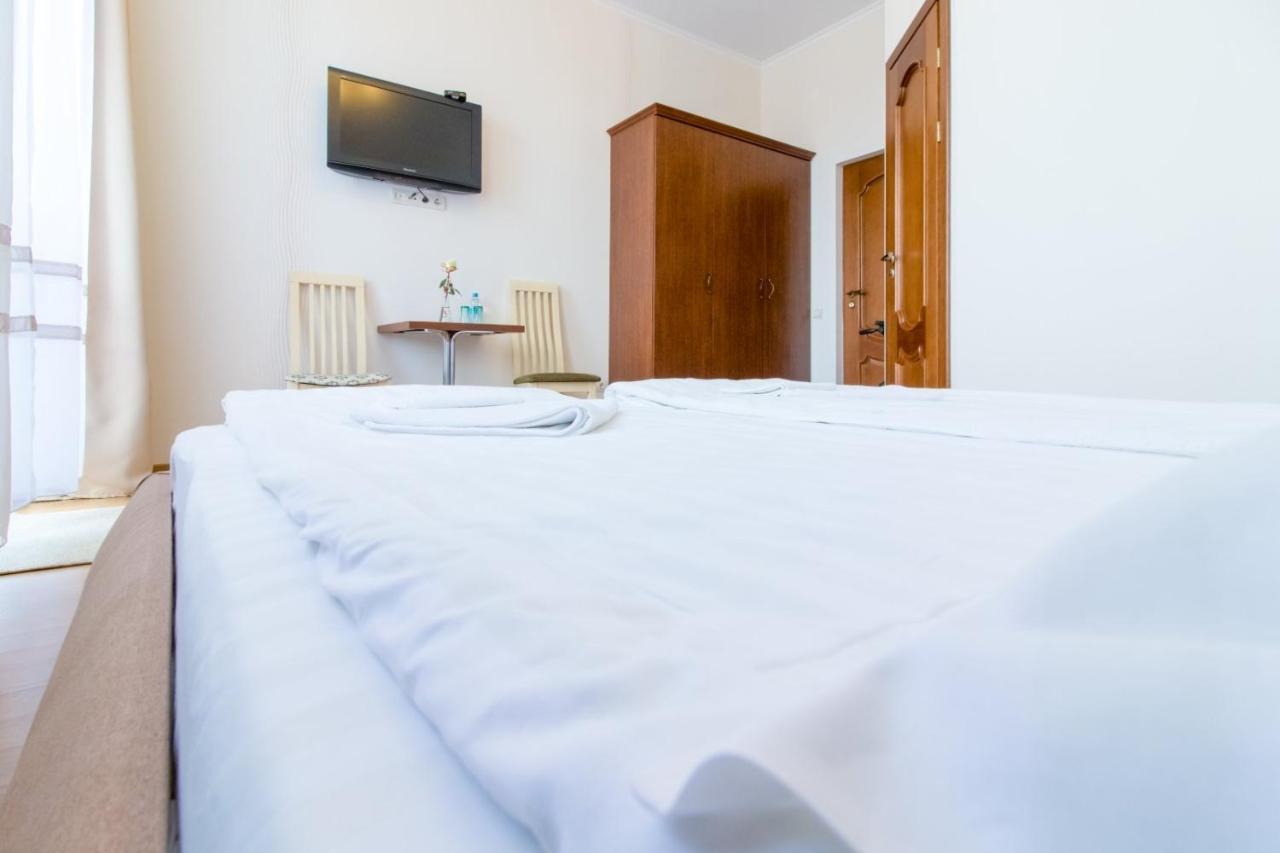 Orhideya Bed & Breakfast Lviv Exterior photo