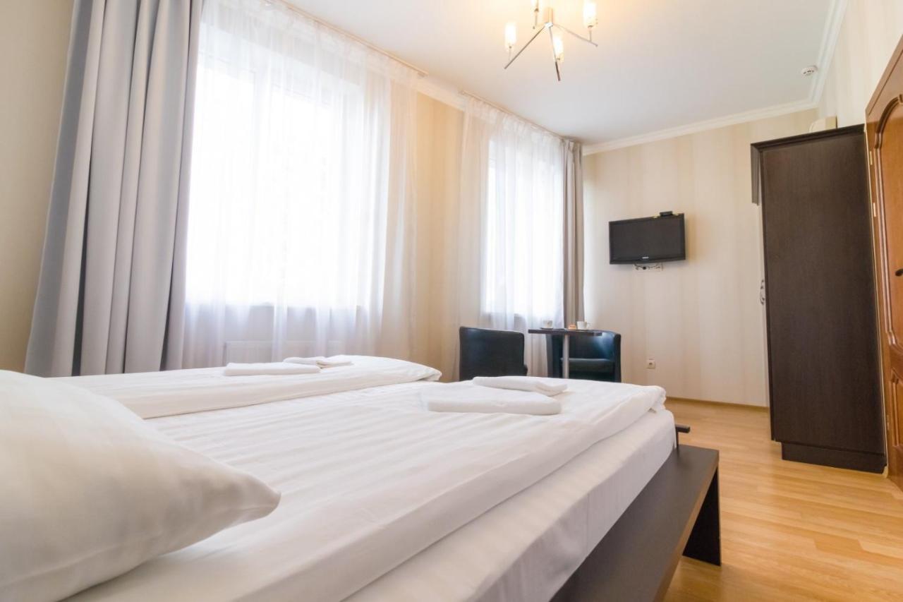 Orhideya Bed & Breakfast Lviv Exterior photo
