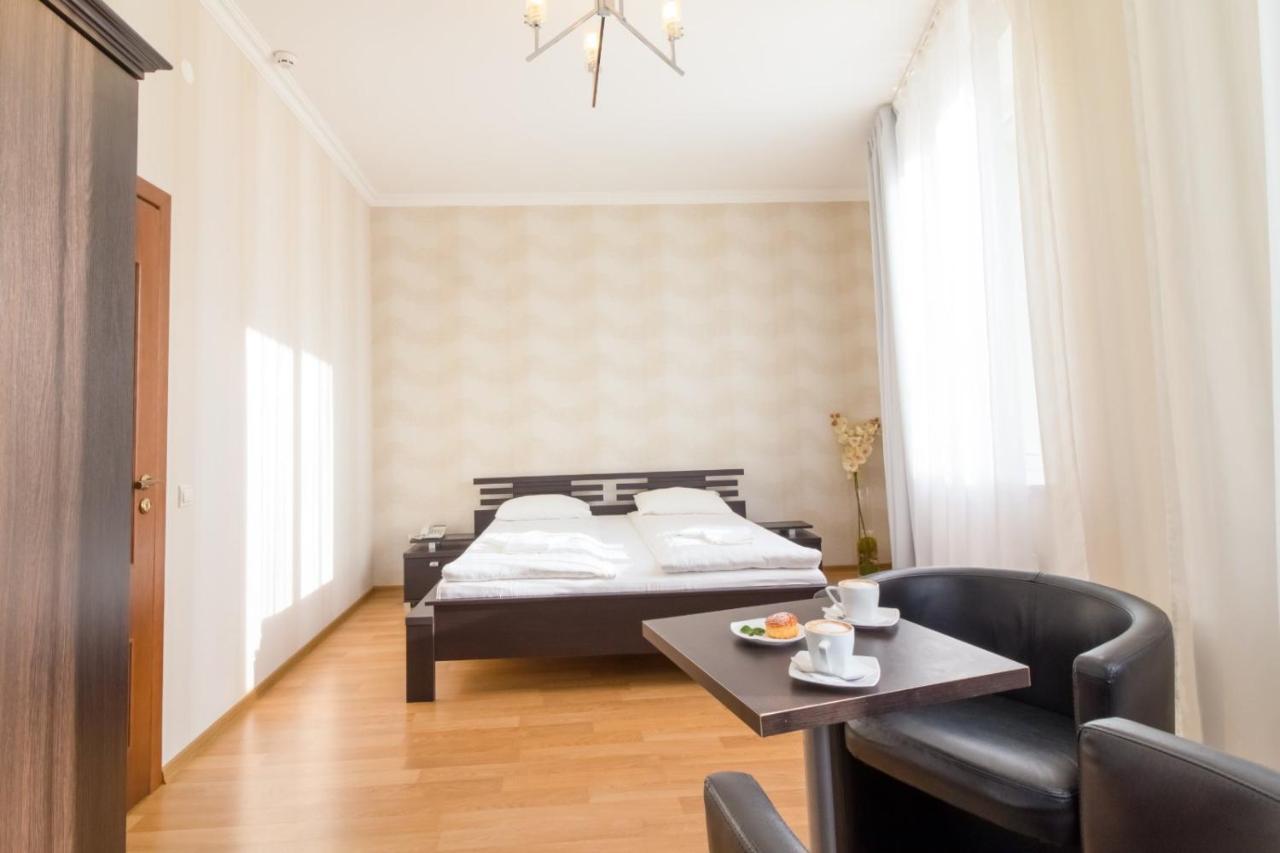Orhideya Bed & Breakfast Lviv Exterior photo