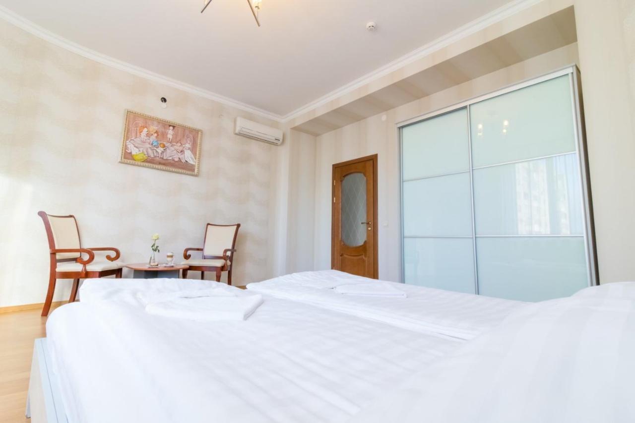 Orhideya Bed & Breakfast Lviv Exterior photo